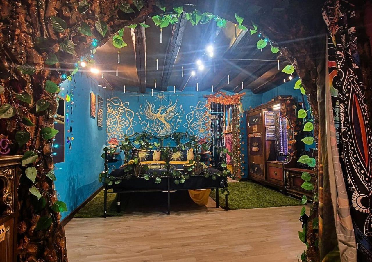 La Casa Di Strega Euphoria - Casa Vacanza Tra Arte E Magia Viterbo Bagian luar foto